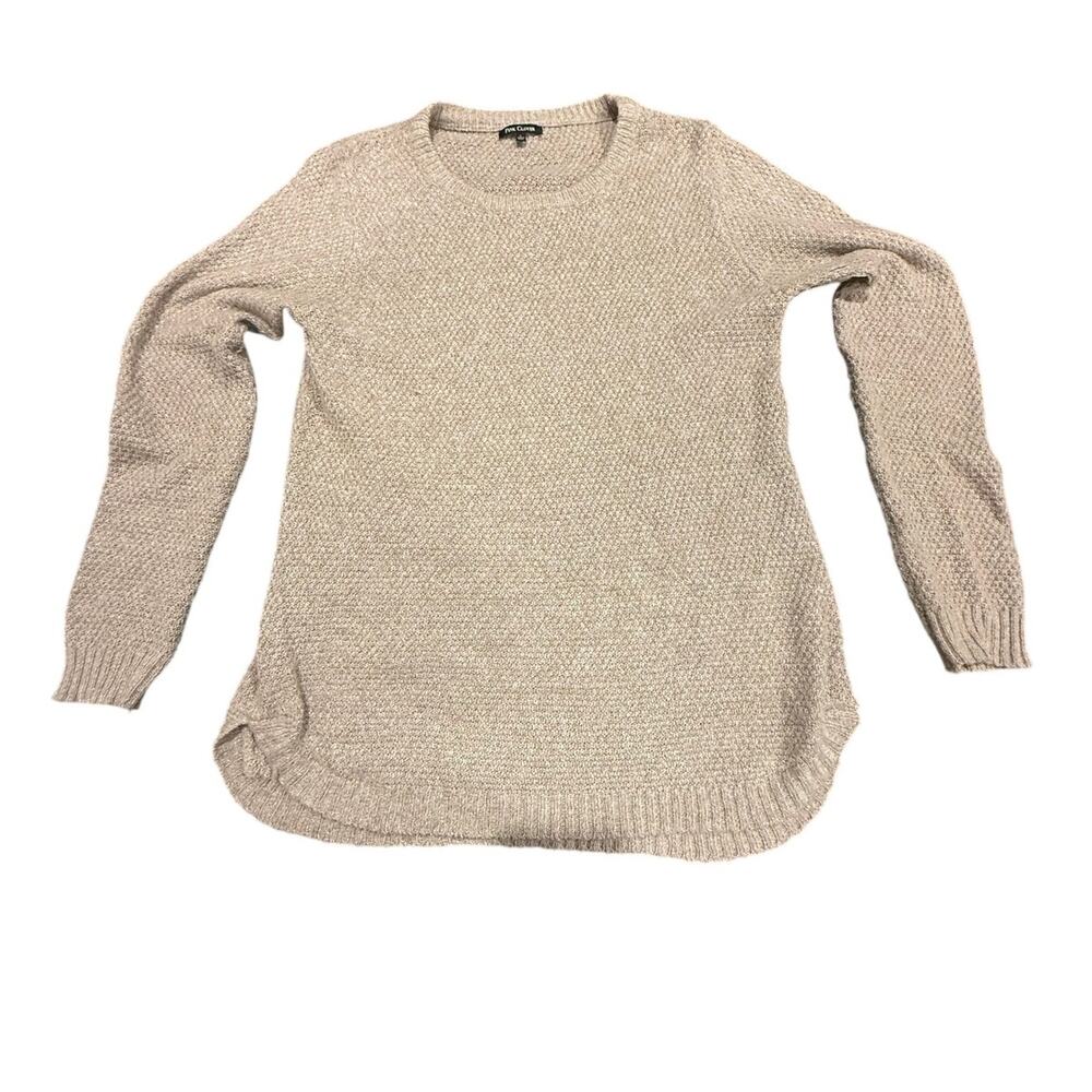Pink Clover Women's Beige Textured Knit Curved Hem Solid Sweater Size Large